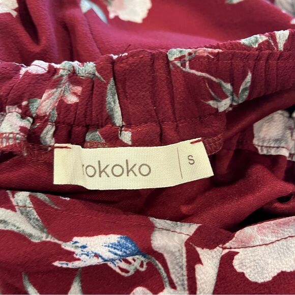 Floral Halter mini Dress in Burgundy with open back - Picture 10 of 12